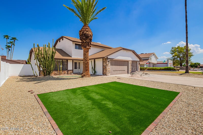 12021 65th Ave, Glendale, AZ 85304