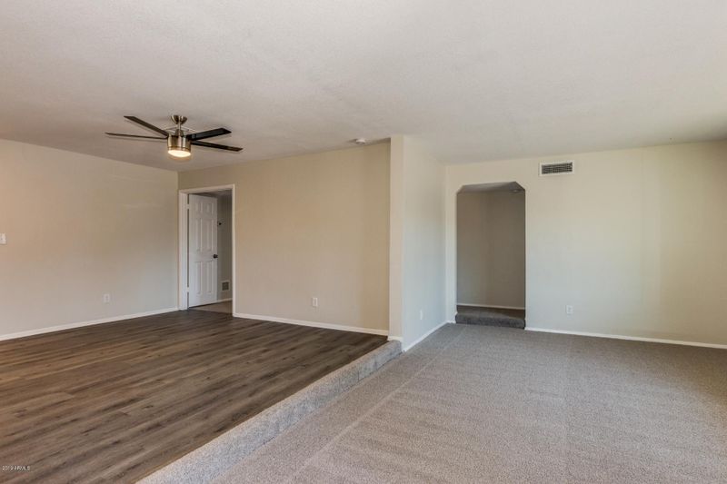 12021 N 60th Ave, Glendale, AZ 85304