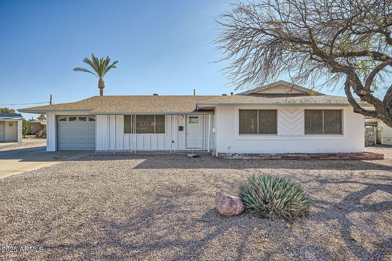 12021 Riviera Ct, Sun City, AZ 85351