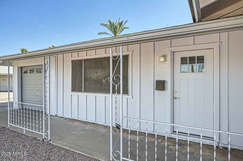 12021 Riviera Ct, Sun City, AZ 85351