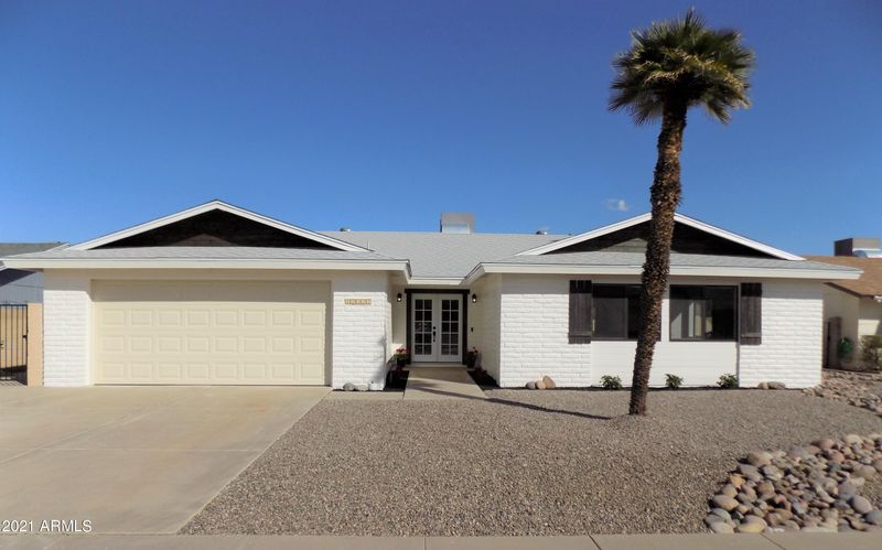 12027 S Tomi Dr, Phoenix, AZ 85044