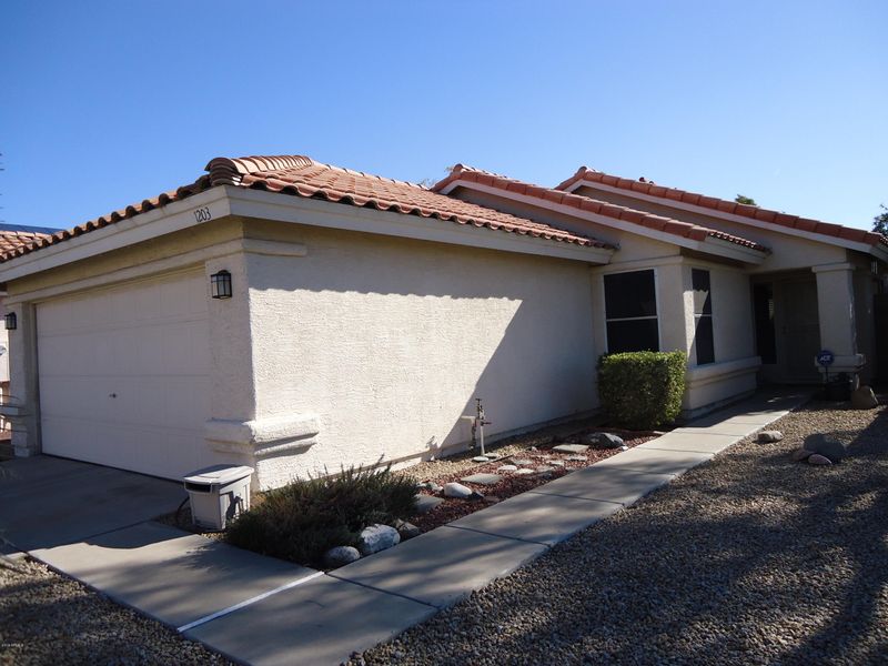 1203 E Angela Dr, Phoenix, AZ 85022
