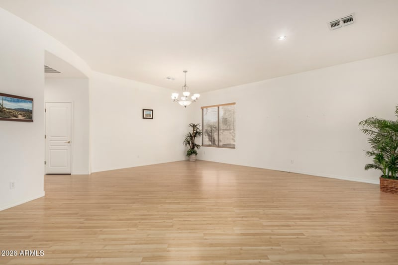 1203 Kramer Cir, Mesa, AZ 85203