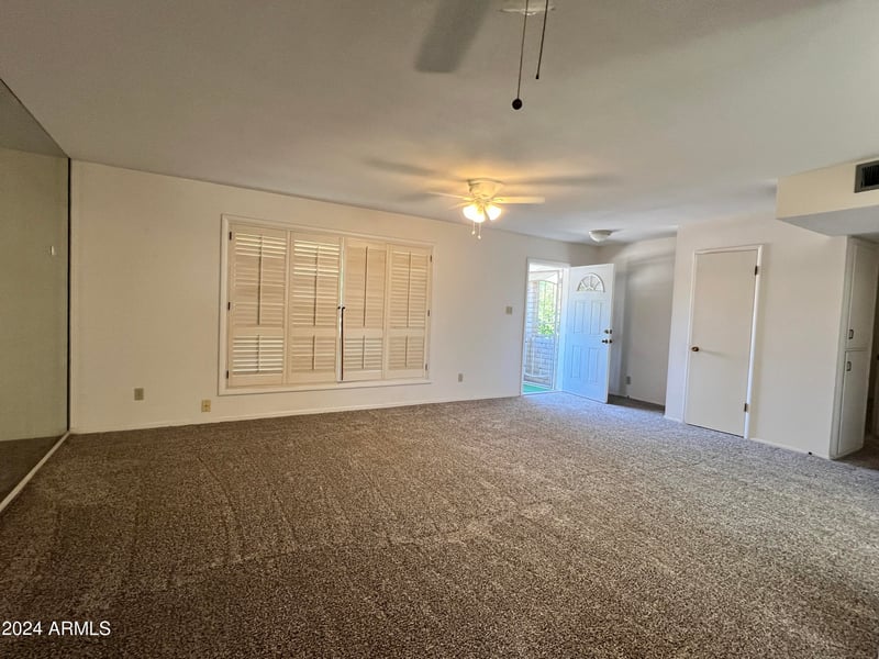 12033 Hillcrest Dr, Sun City, AZ 85351