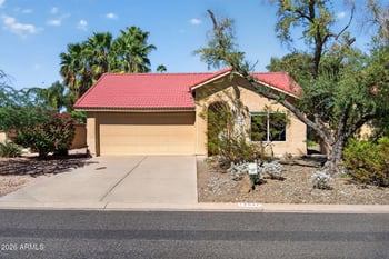 12037 S Half Moon Dr, Phoenix, AZ 85044