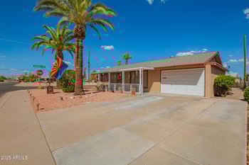 12037 Thunderbird Rd, Sun City, AZ 85351