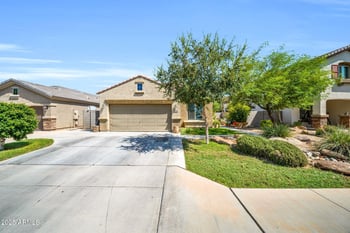 12038 Davis Ln, Avondale, AZ 85323