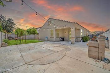 12038 Davis Ln, Avondale, AZ 85323