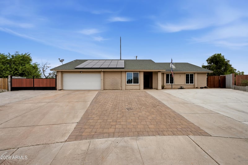 12039 60th Ave, Glendale, AZ 85304