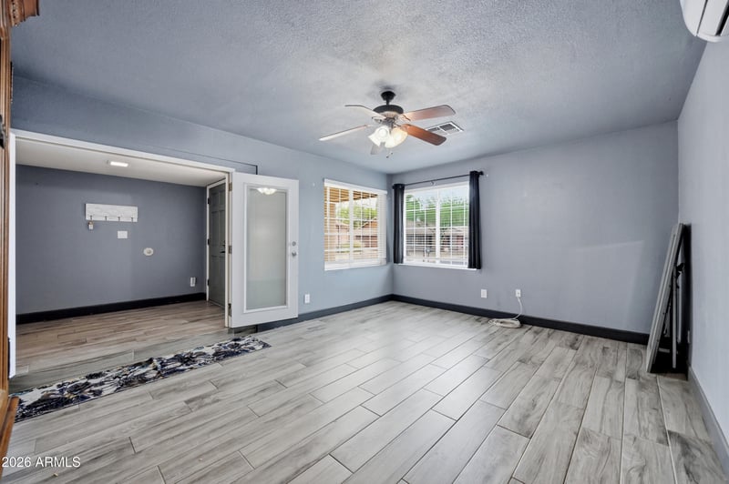 12039 60th Ave, Glendale, AZ 85304