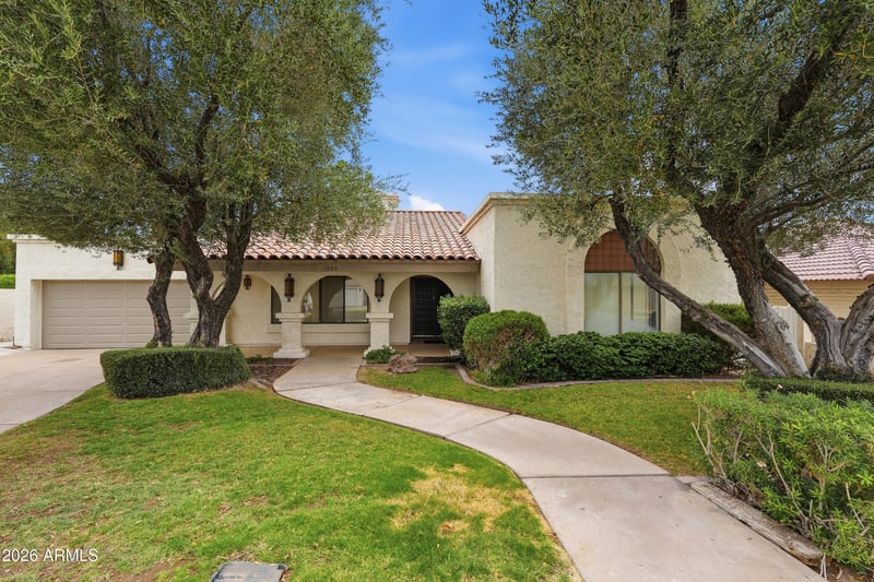 1204 E Commodore Pl, Tempe, AZ 85283
