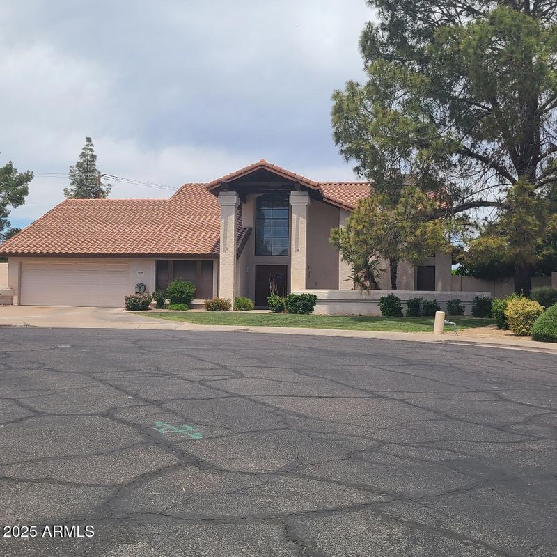 1204 E Glencove Cir, Mesa, AZ 85203