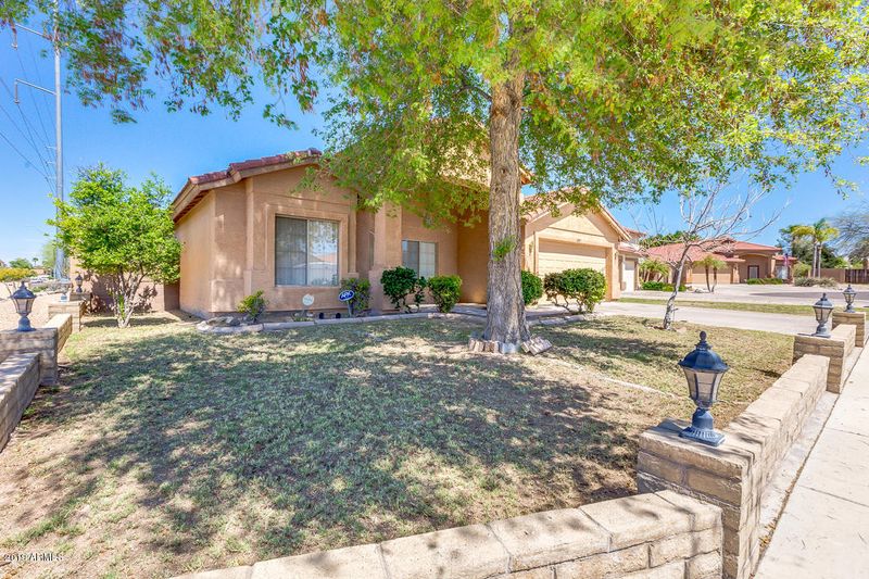 1204 E Morrow Dr, Phoenix, AZ 85024