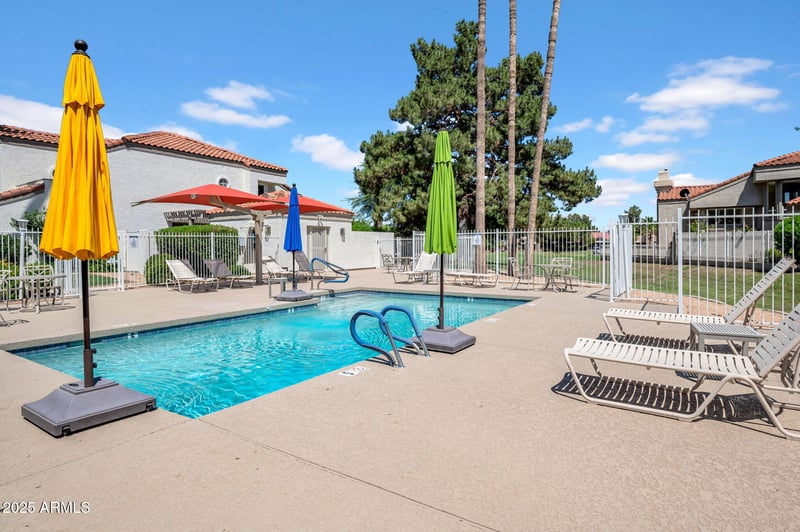 12048 40th Way, Phoenix, AZ 85028