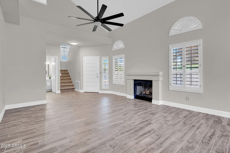 12048 40th Way, Phoenix, AZ 85028