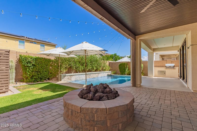 12054 Deer Valley Ct, Sun City, AZ 85373