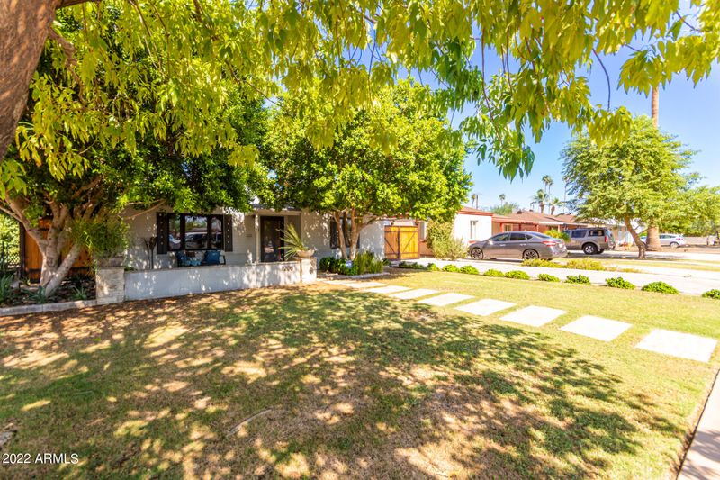 1206 E Almeria Rd, Phoenix, AZ 85006