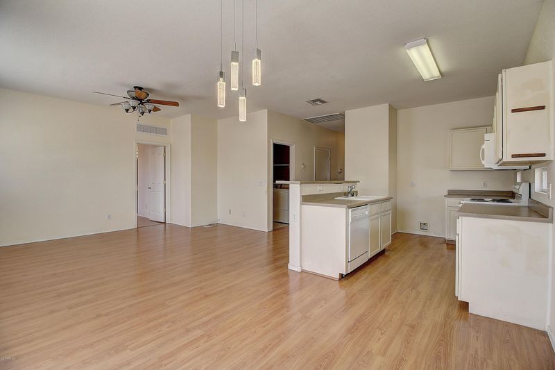 1206 E Sunland Ave, Phoenix, AZ 85040