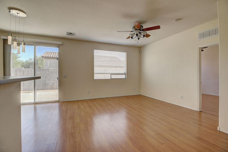 1206 E Sunland Ave, Phoenix, AZ 85040