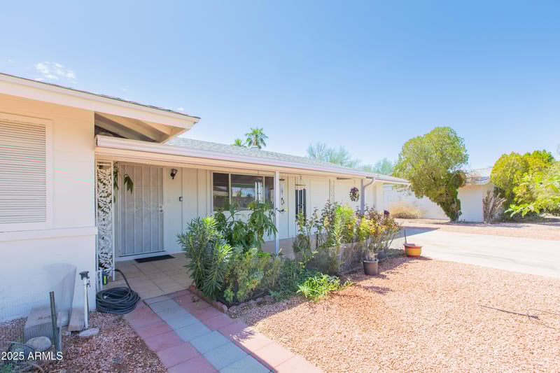 12062 Saint Annes Dr, Sun City, AZ 85351