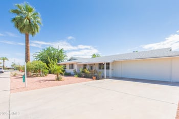 12062 Saint Annes Dr, Sun City, AZ 85351