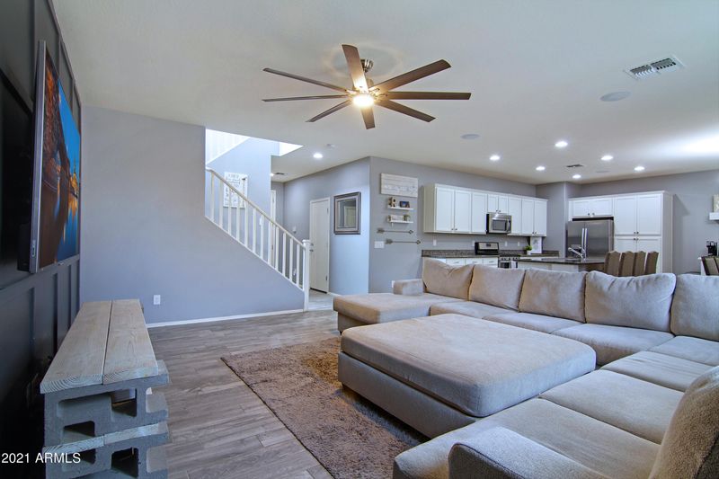 12066 W Hide Trl, Peoria, AZ 85383