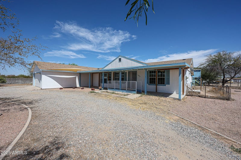 1207 205th Ave, Buckeye, AZ 85326