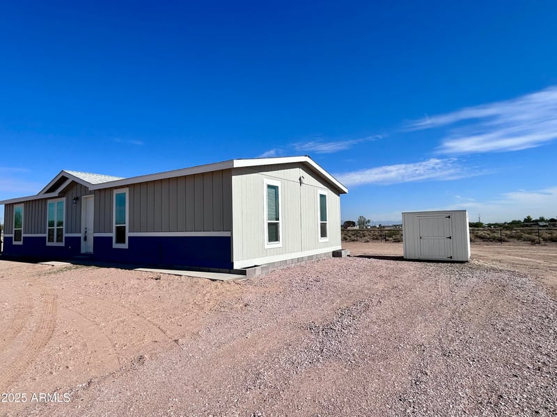 1207 383rd Dr, Tonopah, AZ 85354