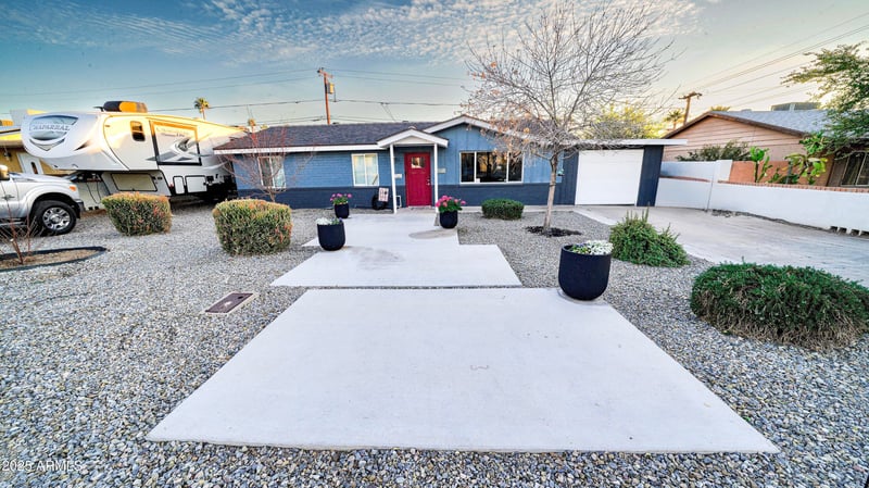 1207 Alice Ave, Phoenix, AZ 85020