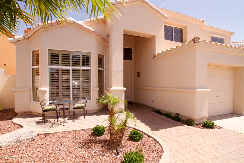 1207 E Granite View Dr, Phoenix, AZ 85048