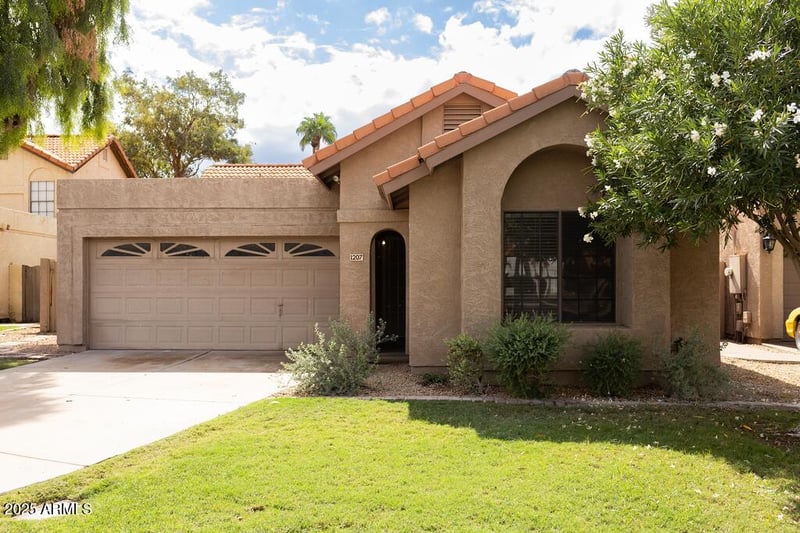 1207 Sea Bass Ct, Gilbert, AZ 85233