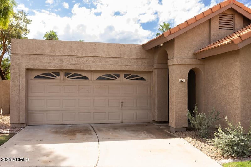 1207 Sea Bass Ct, Gilbert, AZ 85233