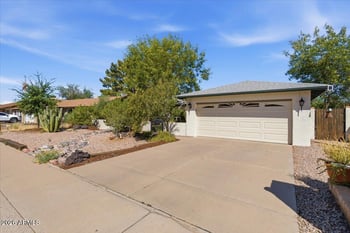 1208 Loughlin Dr, Chandler, AZ 85224