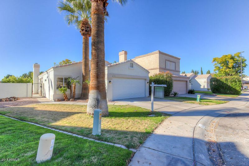 1208 N Cliffside Dr, Gilbert, AZ 85234