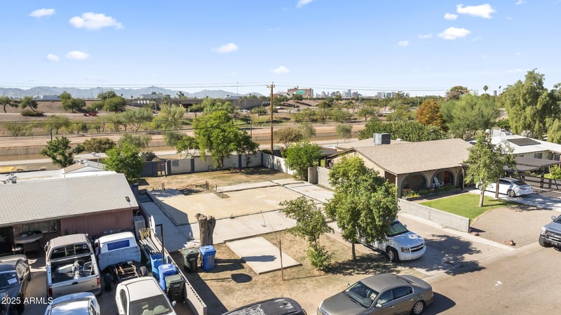1208 N Oakleaf Dr #70, Phoenix, AZ 85008