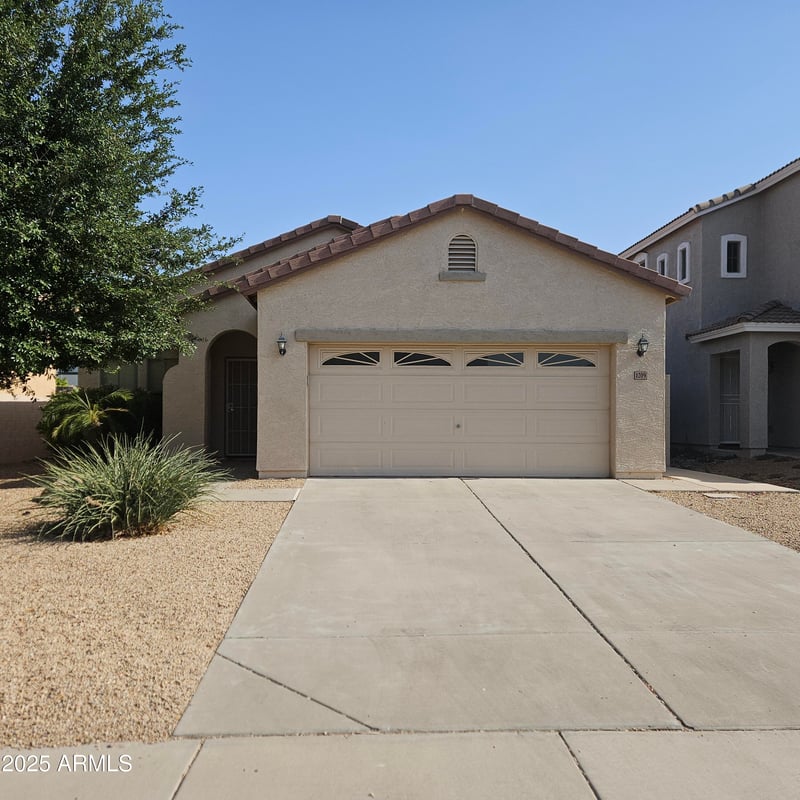 1209 Desert Basin Dr, San Tan Valley, AZ 85143