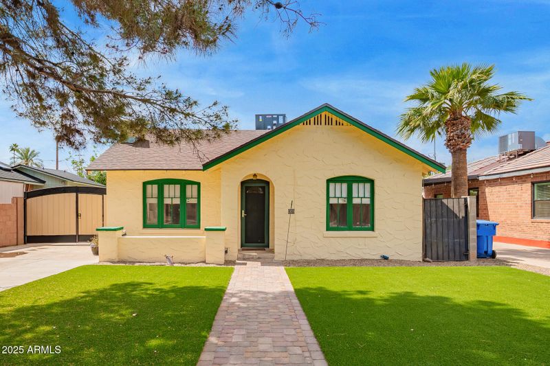 1209 E Hubbell St, Phoenix, AZ 85006