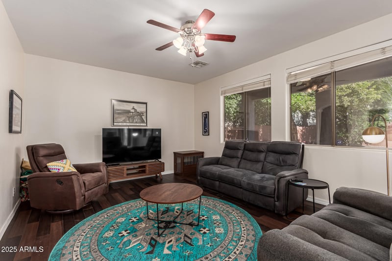 1209 Park Grove Ct, Gilbert, AZ 85296