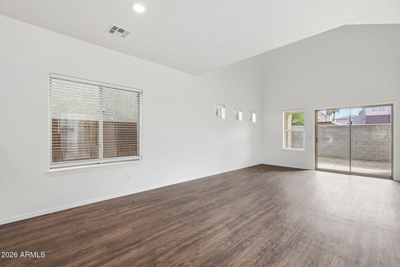 12099 66th Ave, Glendale, AZ 85304