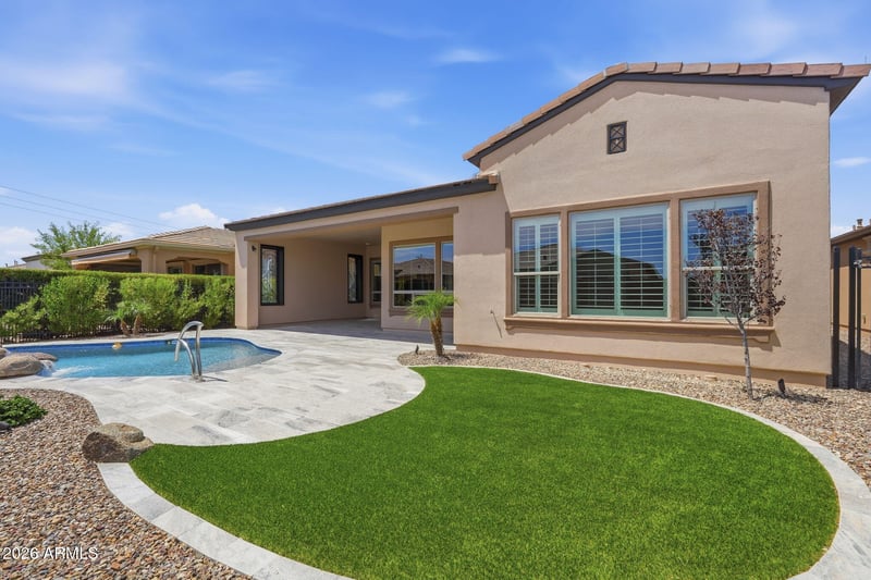 121 E Alcatara Ave, Queen Creek, AZ 85140