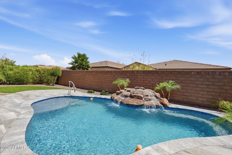 121 E Alcatara Ave, Queen Creek, AZ 85140