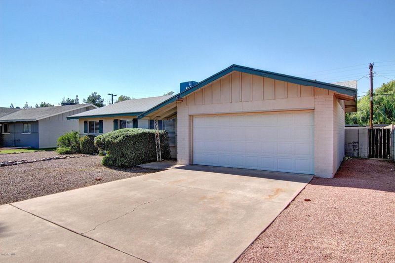 121 E Huntington Dr, Tempe, AZ 85282