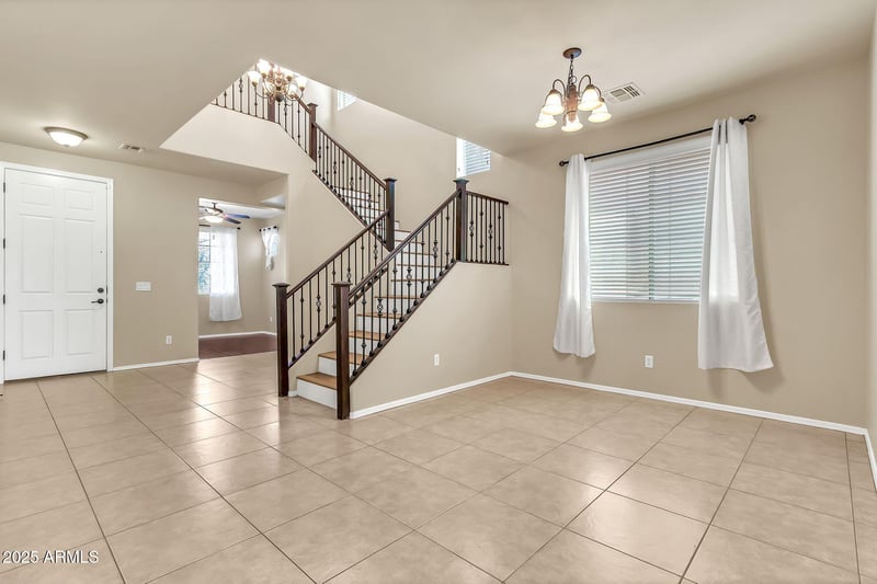 121 Hackberry Dr, Chandler, AZ 85248