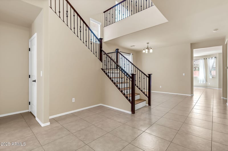 121 Hackberry Dr, Chandler, AZ 85248