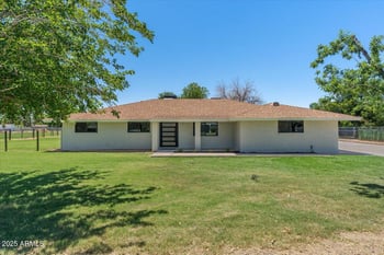 121 Ivanhoe St, Gilbert, AZ 85295