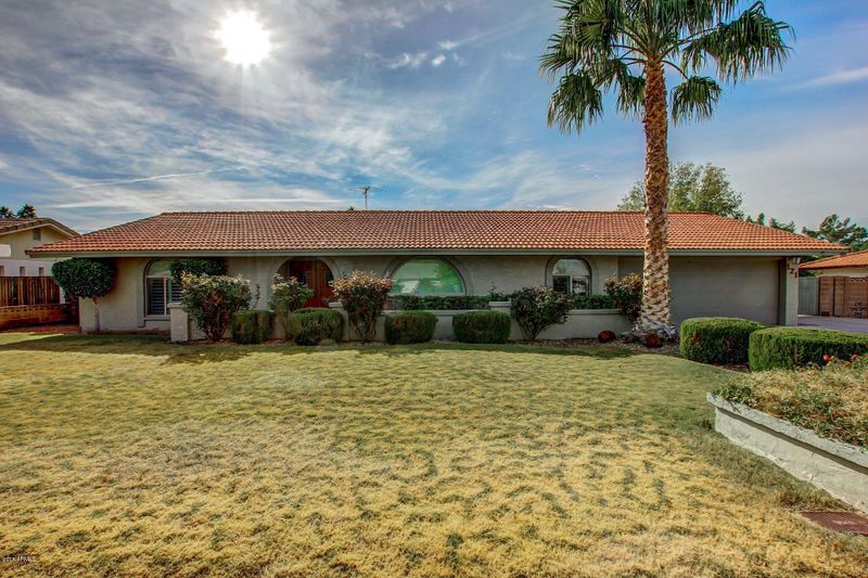 121 W Interlacken Dr, Phoenix, AZ 85023