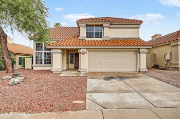1210 E Amberwood Dr, Phoenix, AZ 85048