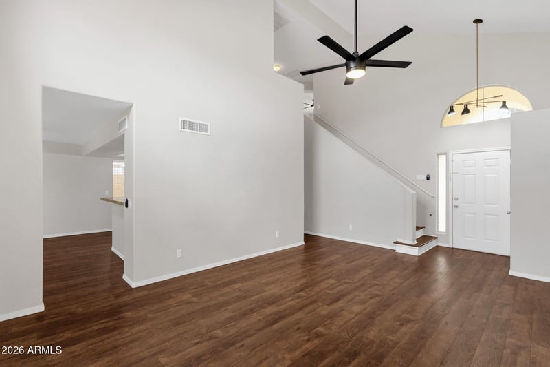 1210 Helena Dr, Phoenix, AZ 85022