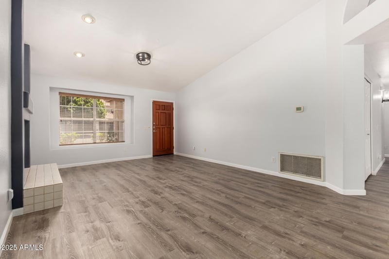1210 Seahorse Ln, Gilbert, AZ 85234