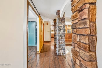 12103 S Tomi Dr, Phoenix, AZ 85044